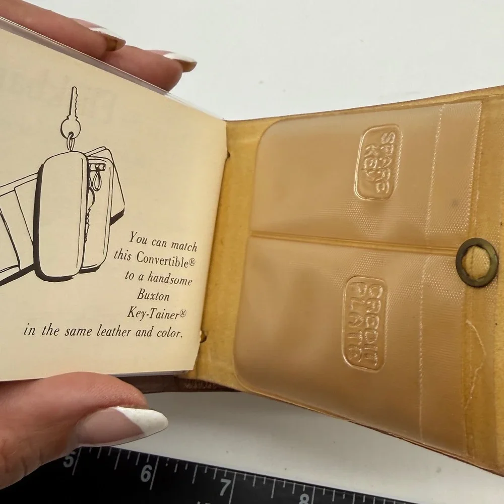 Vintage Lady Buxton Brown Mello Cowhide Wallet and Key Case Set Gold Accents